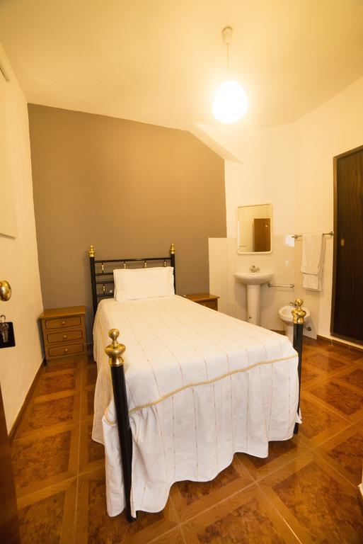 Residencial Valentina Hotel Lisbon Room photo